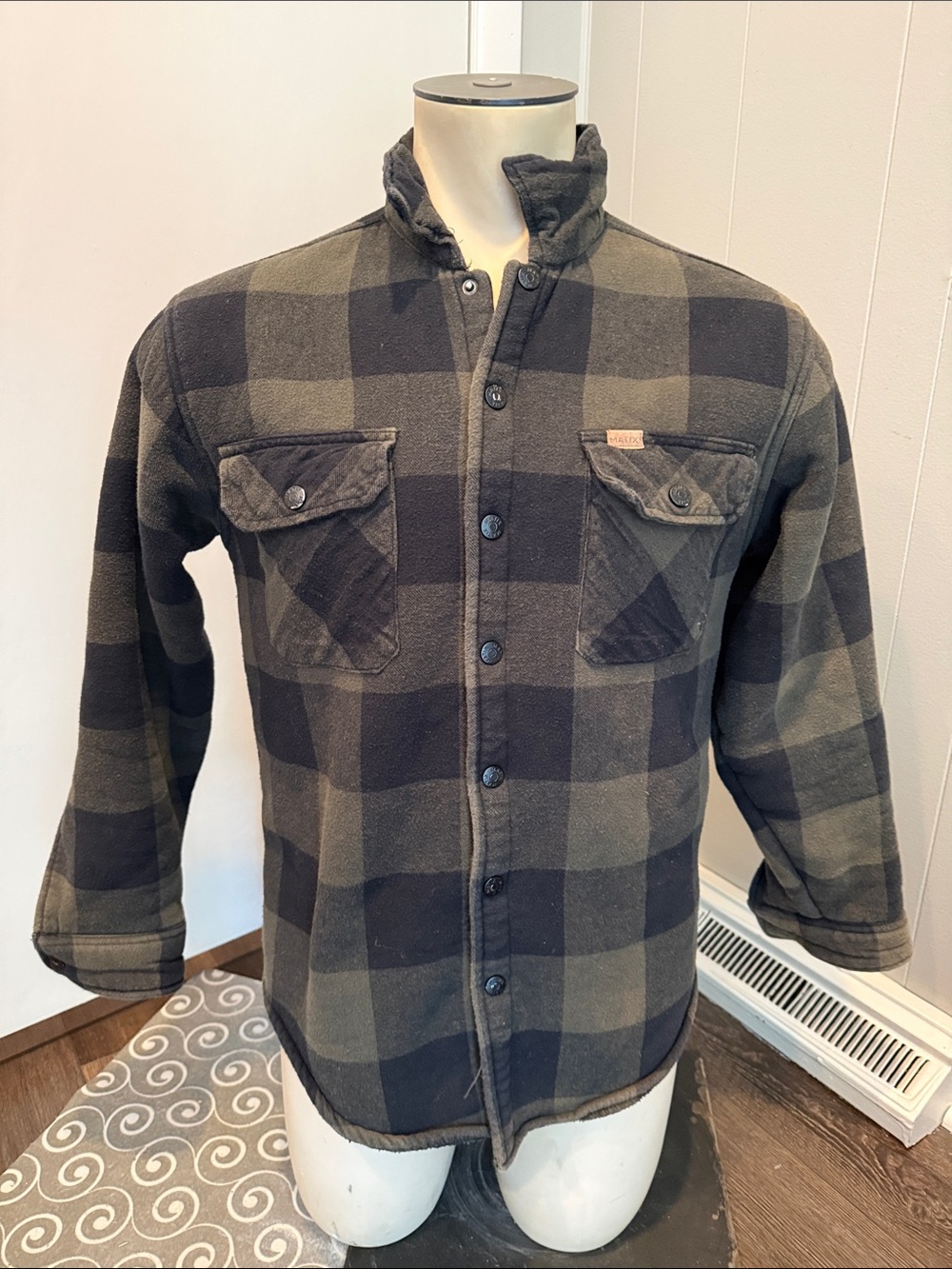 E Matix Men’s Medium Olive & Black Buffalo Plaid Shirt Fleece Jacket